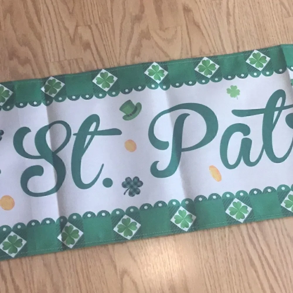 NEW STOCK ST PATRICKS DAY banner/table runner